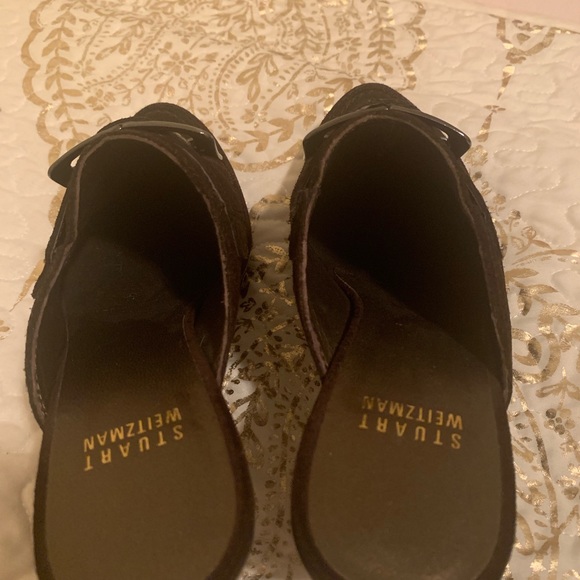 Stuart Weismann Brown Suede Mule. - Picture 4 of 6
